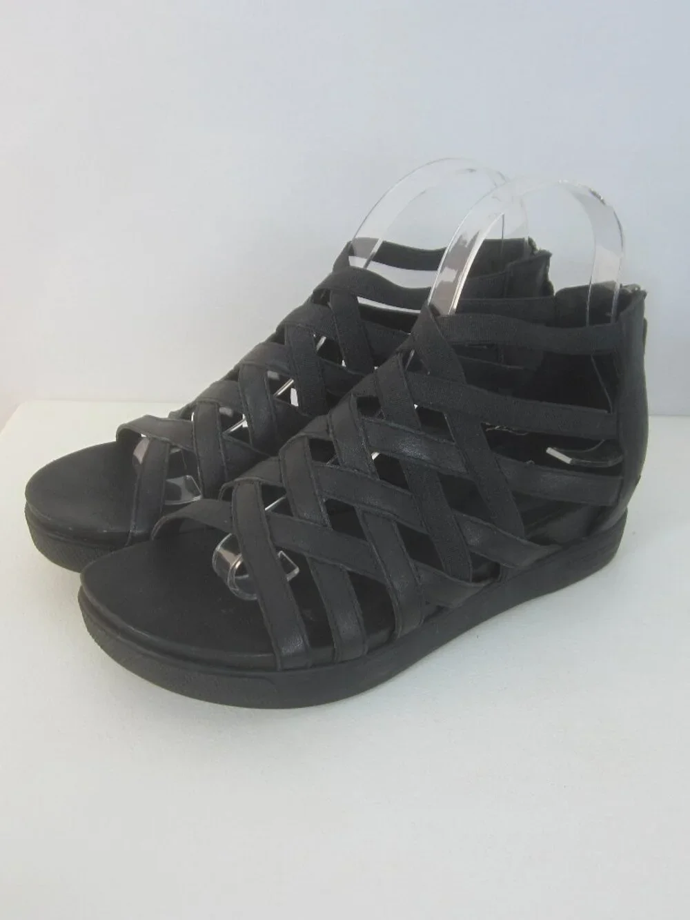 Eileen Fisher Women 7 M  Oodle Black Nubuck Back Zip Strappy Open Toe Sandals